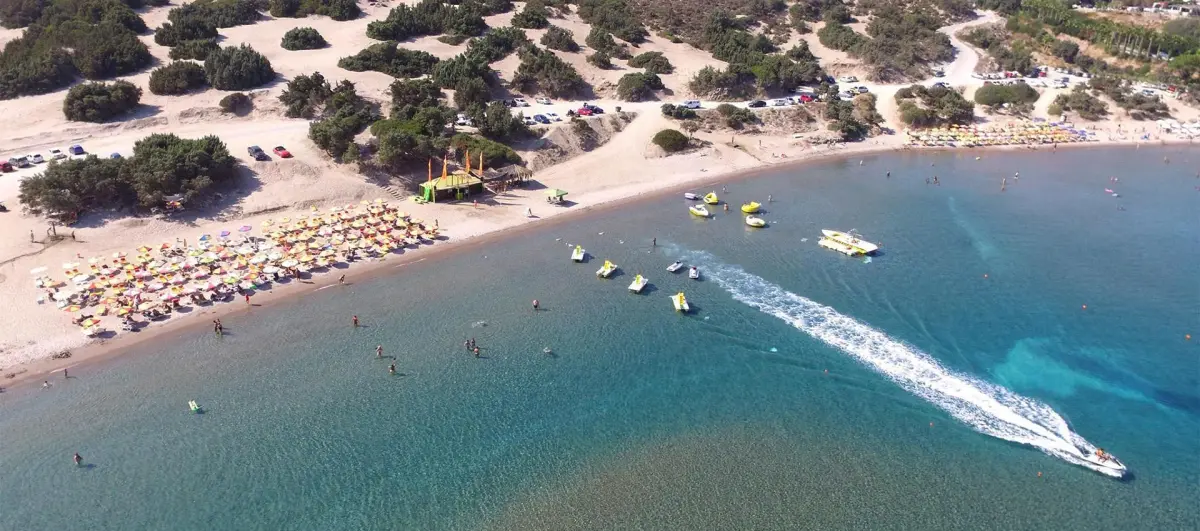 Discover Paradise Beach: Kefalos’ Most Iconic Shoreline - Gallery Image 4