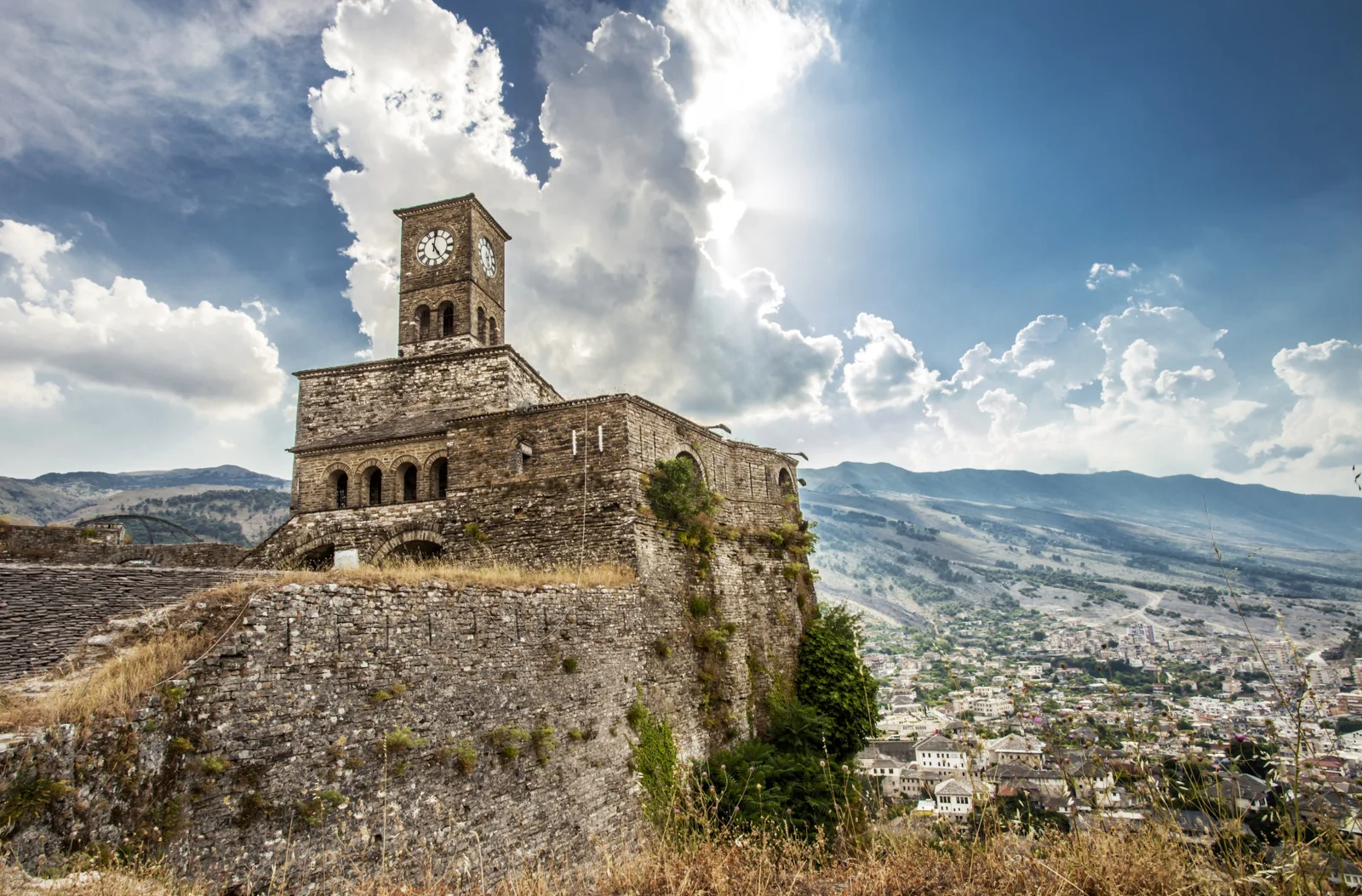 Gjirokastër Guide 2025: Top Things to Do in Albania's Stone City